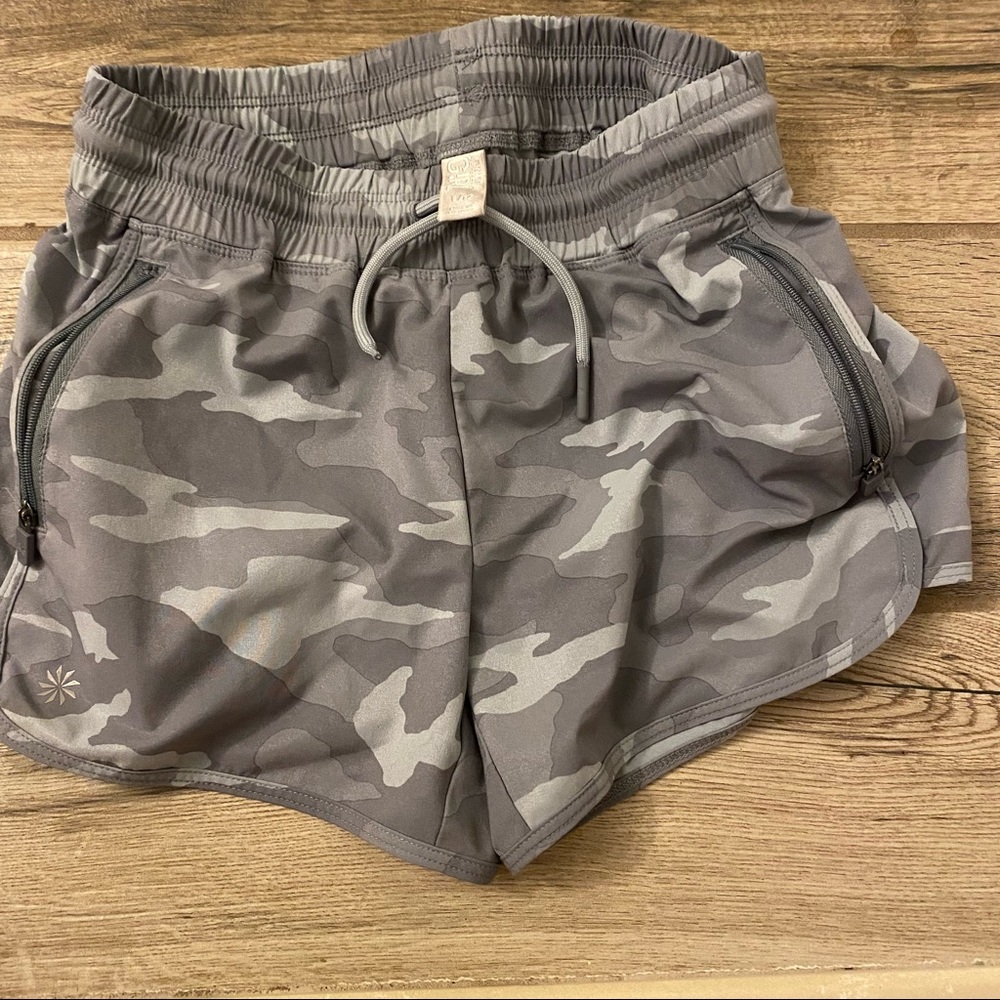 Athleta girl camo shorts